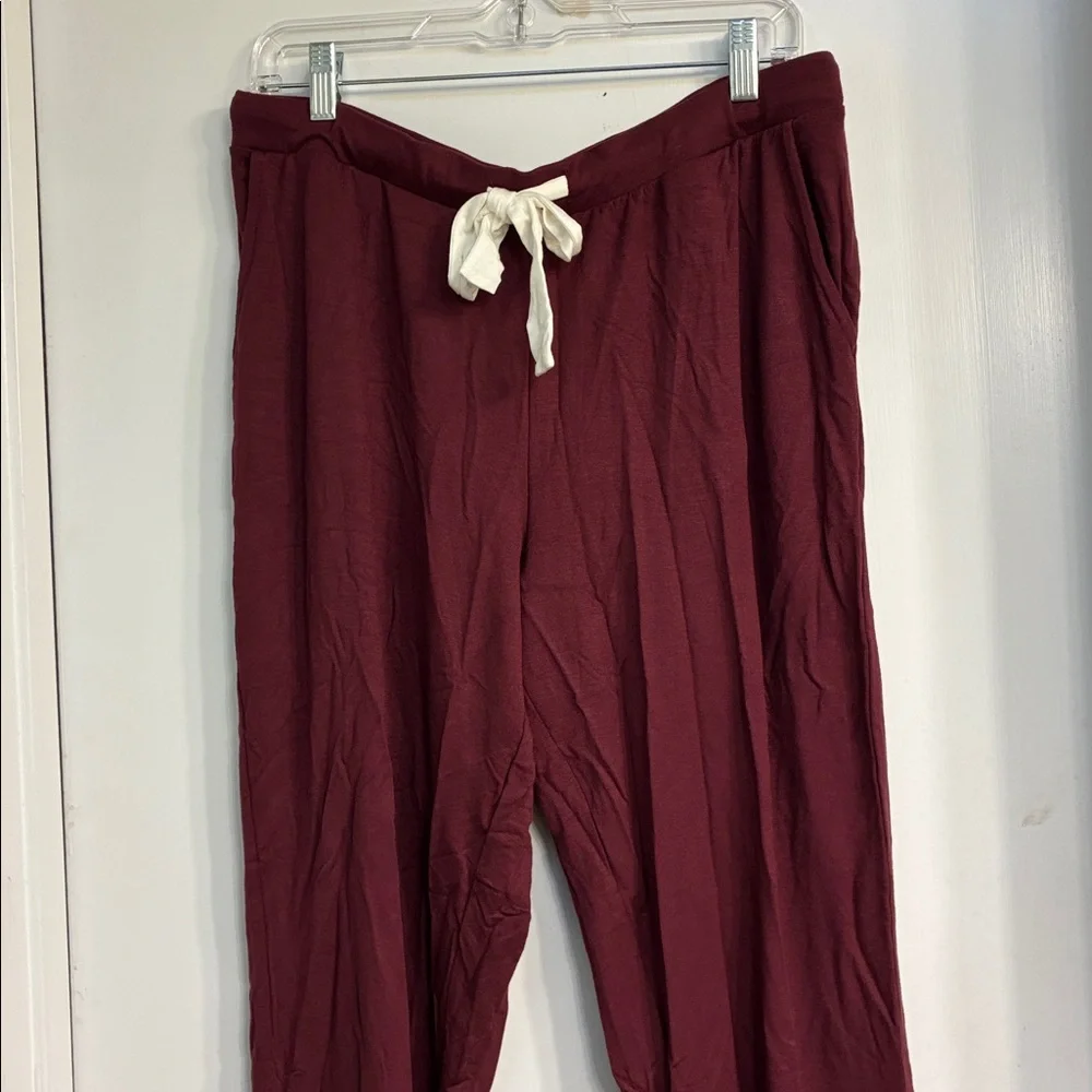 NWOT Soma SUNDAY V- Neck Top and Pants - Picture 2 of 4